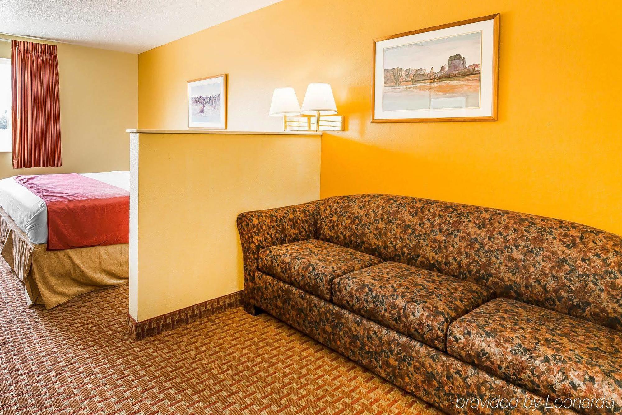 Rodeway Inn & Suites Monticello Extérieur photo