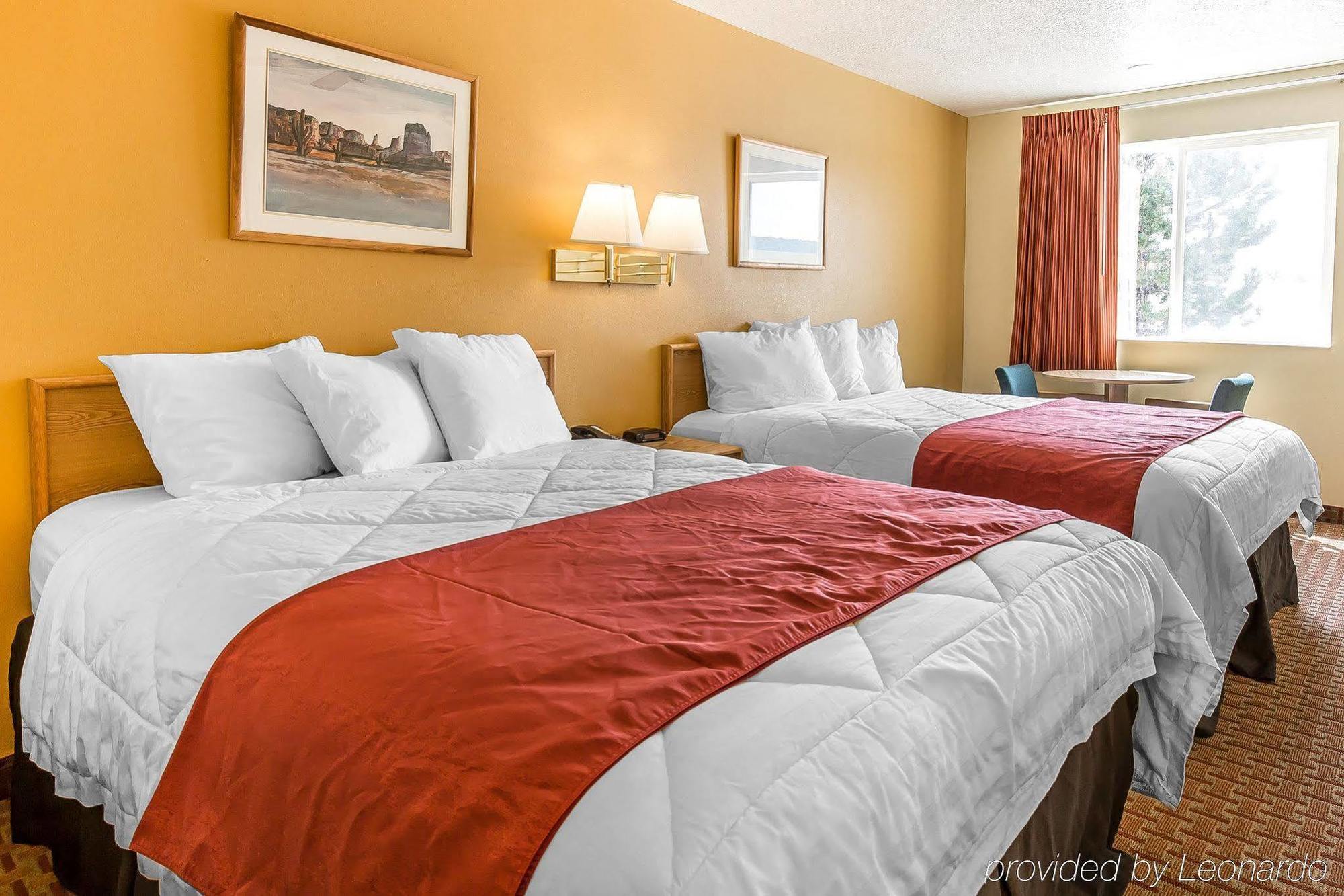 Rodeway Inn & Suites Monticello Extérieur photo